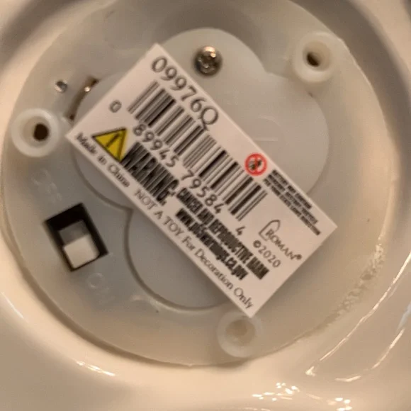 HOLIDAY PORCELAIN ANGEL BRAND NEW IN BOX - Picture 5 of 5